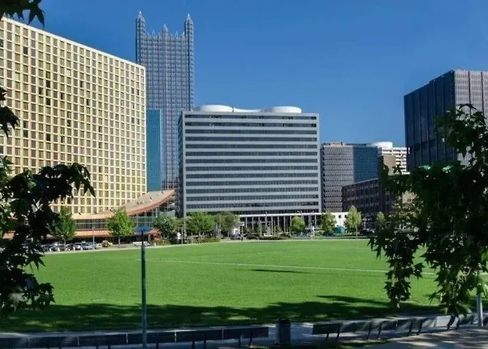 Luxe Views Prime Location 8th Floor Panoramic Views Fast Wifi 24-7 Gym Lounge Roku Pittsburgh