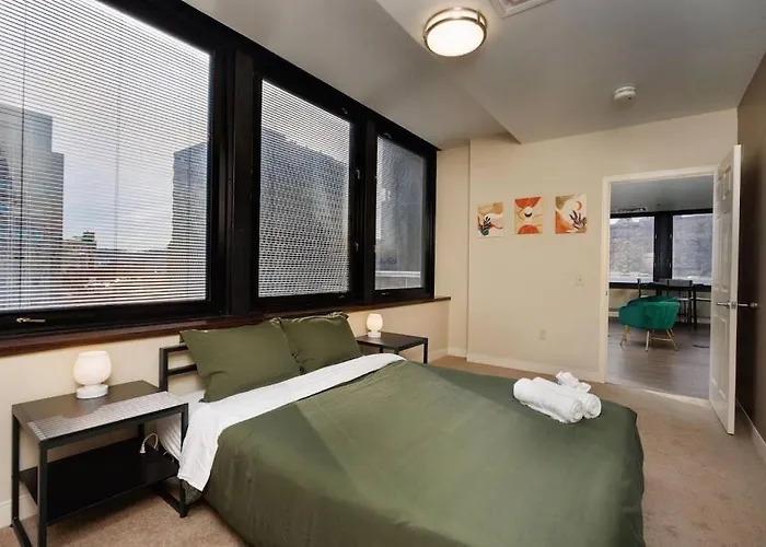 Luxe Views Prime Location 8th Floor Panoramic Views Fast Wifi 24-7 Gym Lounge Roku