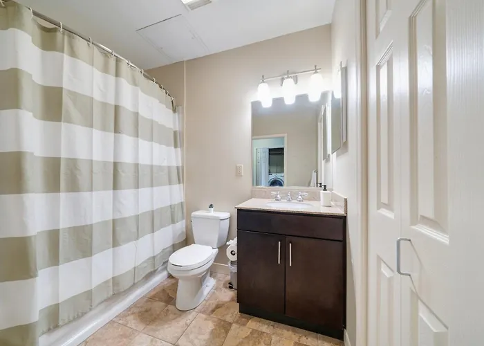 Apartment Luxe Views Prime Location 8th Floor Panoramic Views Fast Wifi 24-7 Gym Lounge Roku